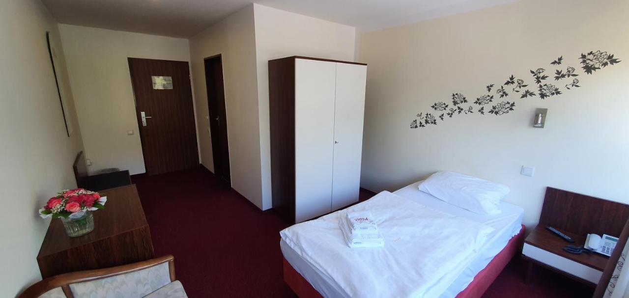 Hotel Poock Хан Экстерьер фото